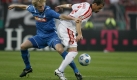 Ähnlich wie in München das Spiel in Nürnberg, auch wenn hier Bundesligist auf Bundesligist traf: Der Club hielt zunächst gut dagegen, hier mit Albert Bunjaku, dann wurde die TSG Hoffenheim immer stärker.  Foto: dpa
