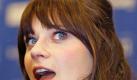 Zooey Deschanel macht nicht viel Aufhebens. Foto: George Frey Foto: dpa
