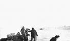 Die Expedition des norwegischen Polarforschers Roald Amundsen 1911 auf dem Weg zum Südpol. Archivfoto Foto: dpa