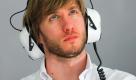 Gasgeben darf Formel-1-Pilot Nick Heidfeld in Bahrain nicht. Ihm bleibt nur die Rolle des Zuschauers. Foto: dpa