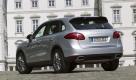 Der Kofferraum des Cayenne fasst 670 bis maximal 1780 Liter. Zum Vergleich: BMW X5: 620 bis 1750 Liter; Mercedes ML: 551 bis 2050 Liter; Audi Q7: 775 bis 2035 Liter; Range Rover: 535 bis 2099 Liter. Foto: pi