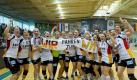 Die deutschen Handballerinnen haben sich für die Weltmeisterschaft in Brasilien qualifiziert. Die DHB-Damen gewannen das Playoff-Rückspiel in Ungarn souverän mit 27:22 (14:12). Foto: Tibor Illyes.  Foto: dpa