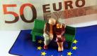 Die Bundeskanzlerin hat das frühe Renteneintrittsalter und die Urlaubsregelungen in finanziell angeschlagenen Euro-Staaten kritisiert. Angesichts der Milliardenhilfen könne man in Ländern wie Griechenland, Spanien und Portugal nicht früher in Rente gehen als in Deutschland. Foto: dpa