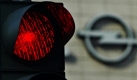 Unmittelbar vor dem Opel-Krisentreffen in Brüssel hat der Deutsche Industrie- und Handelskammertag vor voreiligen Staatshilfen für den angeschlagenen Autobauer gewarnt. DIHK-Präsident Hans Heinrich Driftmann forderte, dass der US-Mutterkonzern GM erst ein tragfähiges Sanierungskonzept vorlegen solle, bevor über staatliche Hilfen gesprochen werden kann.
 Foto: ddp