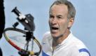 John McEnroe wurde zur echten Tennislegende nicht durch seine Siege, sondern durch seine so offen ausgelebten emotionalen Eruptionen. Für den bis dato so britisch-unterkühlten weißen Sport waren das oftmals veritable Skandale. You cannot be serious!, schreit der in Wiesbaden geborene New Yorker im Wimbledon-Turnier des Jahres 1981 den Schiedsrichter an. Das Video dazu wird auch heute noch hunderttausendfach bei YouTube abgerufen. Foto: dpa