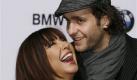 ARCHIV: Schauspielerin Simone Thomalla und ihr Freund, Handballtorwart Silvio Heinevetter, posieren in Berlin auf dem Roten Teppich vor der Verleihung des Musikpreises Echo 2010 (Foto vom 04.03.10). Nach Informationen des Sport-Fernsehsenders und Internetportals Sport1 vom Freitag (12.11.10), hat der Berliner-Handballtorwart Silvio Heinevetter den Wechselgeruechten ein Ende gesetzt. Der Nationaltorhueter soll seinen auslaufenden Vertrag bei den Fuechsen Berlin vorzeitig um drei Jahre verlaengert haben, berichtet Sport1 weiter. Foto: Sebastian Willnow/ddp/dapd Foto: dapd