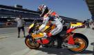 Dani Pedrosa, of Spain, pulls out of the pit area during qualifications for the Indianapolis Moto GP motorcycle race at the Indianapolis Motor Speedway in Indianapolis, Saturday, Aug. 28, 2010.  (AP Photo/Michael Conroy) Foto: ap