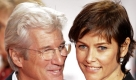 Privat ist der 60-Jährige mit der Schauspielerin Carey Lowell glücklich, seit 2002 sind sie verheiratet. Hier posieren die beiden auf dem Roten Teppich zur Deutschlandpremiere des Films Das Laecheln der Sterne. Foto: ddp