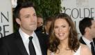 Ben Affleck und Jennifer Garner führen eine Vorzeige-Ehe. In Hollywood ist das Paar eine absolute Ausnahme - keine Skandale, keine Seitensprung-Gerüchte. Es ist es gerade diese Idylle, die die Klatschpresse zum Anlass nimmt, um Trennungsgerüchte zu streuen. Nach dem Motto: So perfekt kann die Ehe der beiden gar nicht sein. Da werden dann schon mal die ersten grauen Haare von Ben Affleck oder Jennifer Garners geliebter Schlabberlook als Indizien für eine bevorstehende Trennung ausgemacht. 

Prognose: Wahre und skandalfreie Liebe gibt es auch in Hollywood. Foto: dpa