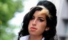 Die britische Sängerin Amy Winehouse hat angeblich keine Lust mehr, in einer lauten, hektischen Großstadt zu leben. Wie die britische Sun berichtet, möchte die 27-Jährige bald eine eigene Familie gründen und ihre Kinder in spe zusammen mit ihrem Freund Reg Traviss in der Provinz großziehen. Noch ist Amy in London zu Hause.  Foto: dpa