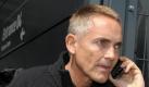 McLaren-Teamchef Martin Whitmarsh kündigt Weltmeister Sebastian Vettel einen hatren Kampf an. Foto: dpa