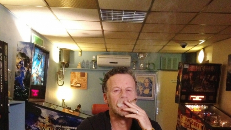 Wird Jenke von Wilmsdorff mit seinem neuesten Experiment zum Kiffer?