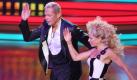 Die Grazie eines Küchenmöbels reichte nur zum letzten Platz: Uwe Fahrenkrog-Petersen und Helena Kaschurow schieden in der ersten Show aus. Foto: RTL/Stefan Gregorowius