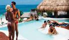 Bei aller Freiheit, eine Bedingung stellen fast alle Adults- und Lifestyle-Angebote: Man darf nur als Paar teilnehmen. Singlebörsen wollen die Urlaubsparadiese nicht sein. Foto: Cancun Airfare