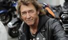 Der Sänger Peter Maffay sitzt am Donnerstag (21.05.2009) in Hamburg auf einem Harley-Davidson-Motorrad. Der Rocksänger ist gemeinsam mit rund 150 Motorradfahrern zu einer Vatertags-Ausfahrt von Hamburg nach Bad Segeberg gestartet. Einen Tag vor seinem Konzert in der Freiluftarena hatte der 59-Jährige zahlreiche Gäste und die Anwohner der Bühne zu einem Grillfest eingeladen. Foto: Maurizio Gambarini dpa/lno +++(c) dpa - Bildfunk+++
pixel Foto: dpa