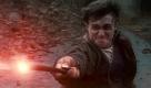 Achtung Redaktionshinweis: Verwendung nur im Zusammenhang mit dem Film- bzw. DVD-Start, Keine Archivierung! Daniel Radcliffe als Harry Potter in dem Fantasyfilm Harry Potter und die Heiligtuemer des Todes - Teil 1 von David Yates. Der Film Harry Potter und die Heiligtuemer des Todes - Teil 1 kommt am Donnerstag (18.11.10) in die deutschen Kinos. (zu dapd-Text) Foto: Warner Bros J.K.R. Harry Potter/dapd Foto: ap