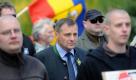 Auch in Greifswald marschieren die Rechten: Udo Pastörs, Landtagsabgeordneter der NPD, ist mittendrin. Foto: dapd