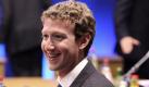 Hat gut lachen: Mark Zuckerberg, Gründer des Netzwerkriesen Facebook. Der Börsengang des Unternehmens macht ihn zum Multimilliardär. Foto: dpa