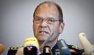 Der Polizei-Inspekteur von Nordrhein-Westfalen, Dieter Wehe, erlaeutert am Mittwoch (28.07.10) im Landtag in Duesseldorf auf einer Pressekonferenz die bisherigen Erkenntnisse der Polizei zum Unglueck bei der Loveparade am 24. Juli 2010. Jaeger hat den Veranstalter der Loveparade, Rainer Schaller, fuer die Massenpanik am Samstag verantwortlich gemacht. Der Veranstalter habe die Vorgaben seines Sicherheitskonzeptes nicht eingehalten, sagte Jaeger am Mittwoch in Duesseldorf. Die bei der Loveparade eingesetzten Polizeibeamten seien ausschliesslich fuer den nicht abgesperrten Bereich ausserhalb des Festgelaendes zustaendig gewesen. Erst als die Situation 'ausser Kontrolle' geraten sei, habe der Veranstalter der Loveparade die Polizei in Duisburg um Hilfe gebeten. (zu ddp-Text) Foto: Jakob Studnar/ddp Foto: ddp