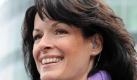 Ihr Element sind die Boxengassen. Tanja Bauers Spezialgebiet ist der Motorsport. Über den ORF landete die gebürtige Wienerin 2001 bei Sky-Vorgänger Premiere. Für den Pay-TV-Sender berichtet sie bis heute von den Rennkursen dieser Welt. Foto: Imago