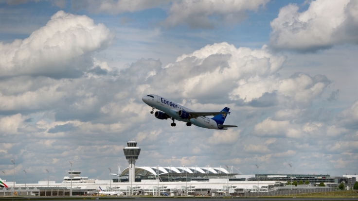Alkohol im Flieger - was ist erlaubt, was nicht?