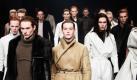 Verschiedene Models präsentieren Kreationen des US-amerikanischen Designers Rick Owen in Paris.
 Foto: ap