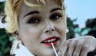 Ein ähnliches Schicksal ereilte die deutsche Schauspielerin Susanne Cramer, die als Nebendarstellerin in Filmen mit Marlon Brando und James Stewart Karriere machte. Sie soll an einer Überdosis von Schlaftabletten gestorben sein, die sie sich vermutlich willentlich verabreichte. Schon in jungen Jahren hatte Cramer nach gescheiterten Beziehungen mehrere Suizidversuche unternommen. Foto: ddp images