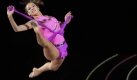 Evgenia Kanaeva bei den Weltmeisterschaften in Rhytmischer Sportgymnastik inJapan. Foto: ap