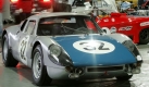 Ein reinrassiger Rennwagen ist der Porsche 904 GTS, gebaut 1964/65. 900.000 Euro ist der Bolide 2009 wert. Ende der 1990er Jahre war er noch für 380.000 Euro zu haben (Quelle: Classic Data, November 2009, Zustandsnote 2). Foto: dpa