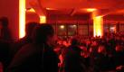 Lauschen in Clubatmospähre: Der literarische Nachtclub in Berlin. Foto: news.de