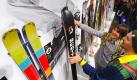 Bei Ispo sind die neuesten Ski-Trends zu sehen. (Foto: Tobias Hase) Foto: dpa