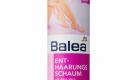 Den Balea Enthaarungschaum mit Aloe Vera und Urea durfte ein radsportbegeisterter männlicher Kollge testen. Hier zeigten sich die Defizite des Produktes was die Anwendung betrifft. Die Anleitung ist nicht ausführlich, die richtige Benutzung daher schwierig. Es liegt kein Spatel bei, darum lassen sich die Haare nach der Einwirkzeit nur schwer entfernen. Trotzdem hinterließ der Schaum ein angenehmes Hautgefühl. Insgesamt hat das Produkt jedoch nicht überzeugen können. Eine Dose kostet rund zwei Euro. Foto: Balea