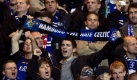 Im schottischen Celtic Park unterstützen die mitgereisten HSV-Fans ihr Team. Sie haben wesentlich mehr Grund zum Jubel. Foto: dpa
