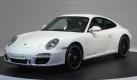 ... ist das offene Dach ein Grauen. Sie schwören lieber auf den Klassiker 911 mit mächtig Bumms unter der Haube. Für diese Klientel haben die Zuffenhausener den Carrera GTS im Gepäck. Foto: pi