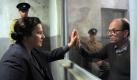 Das Ende: Eichmann bekommt im Gefängnis in Israel Besuch von seiner Frau Vera (Cornelia Kempers). Foto: NDR/Marion von der Mehden
