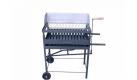 Auch Grills kommen aus der Herforder Schmiede. 160 Euro kostet dieses Luxusmodell, das allerdings derzeit vergriffen ist. Aber bis zur Grillsaison haben die Gefangenen auch noch etwas Zeit.  Foto: knastladen.de