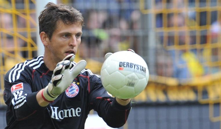 Hans-Jörg Butt bleibt wie immer cool. Der 35-Jährige darf deshalb auch auf ein weiteres Jahr beim FC Bayern München hoffen. Foto: dpa