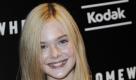 ... denn Elle Fanning strebt ebenfalls einer großen Hollywood-Karriere entgegen. Die 12-Jährige hat bereits mit Brad Pitt (Der seltsame Fall des Benjamin Button, 2008) und Denzel Washington (Déjà Vu  Wettlauf gegen die Zeit, 2006) gedreht. In Sofia Coppolas Film Somewhere von 2010 spielt sie an der Seite von Stephen Dorff und Benicio del Toro. Elle Fanning ist das Gegenprogramm zu den Teenie-Stars, die durch seichte Highschool-Komödien Popularität erlangen. Foto: dpa