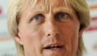 Der ehemalige Bundesliga-Torschützenkönig Jörn Andersen ist neuer Trainer des Karlsruher SC. Der badische Fußball-Zweitligist präsentierte den 48 Jahre alten Norweger als Nachfolger des vor sechs Tagen entlassenen Rainer Scharinger. Andersen soll den KSC wieder aus der Abstiegszone nach oben führen.  Foto: dpa