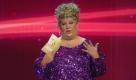 Cindy aus Marzahn beweist:  Fürs Bambi-Styling reicht auch ein violettes Glitzerzelt.  Foto: dapd