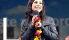 ... wie Lena Meyer-Landrut: Die Abiturientin aus Hannover, die den Eurovision Song Contest gewonnen hat, gibt rechtzeitig zum Sommerauftakt den Takt vor: cool, lässig, aber auch nicht zu freizügig, wenn es um Privates geht. Der neue Zeitgeist? Foto: dpa (Montage)