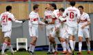 Am Ende jubeln die Stuttgarter. In der Schlussviertelstunde erzielen die Schwaben drei Tore und gewinnen mit 4:1. Foto: ddp