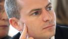 Der baden-württembergische CDU-Landtagsabgeordnete Matthias Pröfrock aus Waiblingen ist den Doktortitel ebenfalls los. Die Dissertation des 34-Jährigen weise zahlreiche Plagiate auf, teilte die Uni Tübingen mit. Allerdings glaubte der Promotionsausschuss den Beteuerungen Pröfrocks, dass er sich nicht absichtlich mit fremden Federn geschmückt habe. Er akzeptierte die Entscheidung und bat um Entschuldigung. Zurücktreten will er aber nicht. Foto: dpa