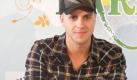 Milow (Belgien): Belgien ist nicht dabei, meine Mutter ist aus den Niederlanden, also die Niederlande. Ich spiele am Tag des Finales ein Konzert in Barcelona, deshalb wäre es cool, wenn Spanien im Finale wäre. Aber ich glaube auch, dass Deutschland gute Chancen hat. Sie sind das beste Team, sie sind die Jüngsten und machen einfach verdammt viele Tore. Foto: news.de