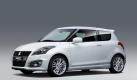 Optisch wurde der Swift Sport im Vergleich zum Standardmodell leicht mit den üblichen Dreingaben wie Spoilerwerk, breiteren Reifen und Sportausstattung nachgeschärft ... Foto: pi