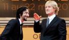 epa02728011 US actor Adrien Brody (L) and US actor Owen Wilson (R) arrive for the screening of 'Midnight in Paris' and the opening ceremony of the 64th Cannes Film Festival, in Cannes, France, 11 May 2011. Presented out of competition, the movie by US director Woody Allen opens the film festival, running from 11 to 22 May. EPA/CHRISTOPHE KARABA +++(c) dpa - Bildfunk+++ Foto: dpa