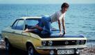 Aber die Dekade der Geschmacksverirrung hatte auch ihr Gutes: Die Fronten waren klar, es gab Gut und Böse, und zur Erheiterung gab es den Opel Manta. Foto: dpa