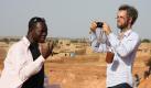 Anfang 2010 legten Christoph Schlingensief und der Afrikaner Francis Kéré den Grundstein für das Operndorf in Burkina Faso. Foto: dpa