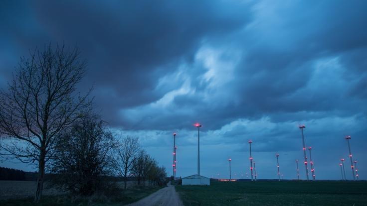 Tief Wilma sorgt weiterhin für Unwetter über Deutschland.
