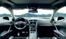 Das Interieur des Mittelklässlers wurde überarbeitet. So sorgen im Cockpit eine neue Türverkleidung und Applikationen für einen edleren Look. Die Instrumente erhielten eine lichtdurchlässigere Abdeckung aus Glas. Foto: pi